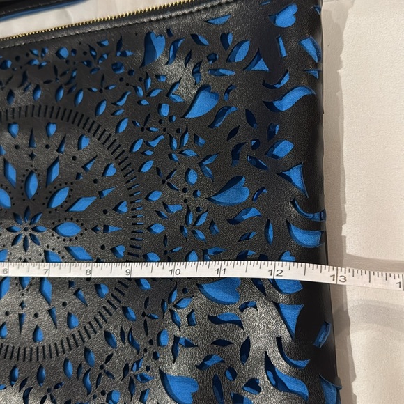 Carlos Santana Black Magic Blue & Black Laser-Cut Clutch - Picture 9 of 10